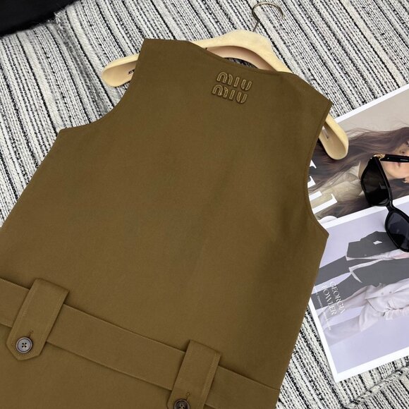 MIU MIU A short, sleeveless, brown gabardine dress - Picture 9 of 10